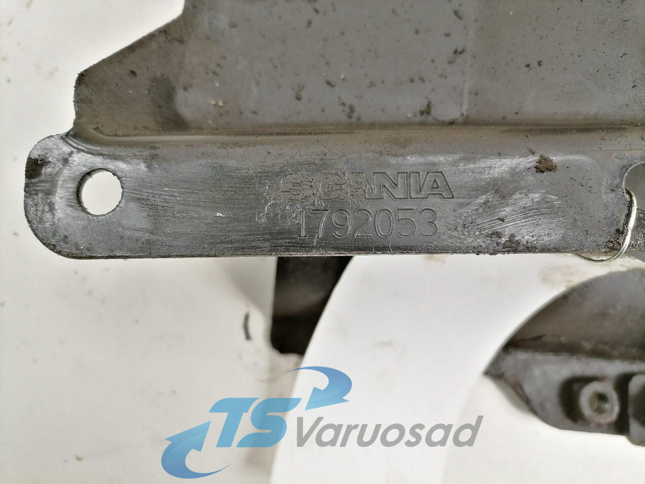Scania Roolisüsteemi õlimahuti kandur 1792053 - Servoslange for Lastebil: bilde 2 Scania Roolisüsteemi õlimahuti kandur 1792053 - Servoslange for Lastebil: bilde 2