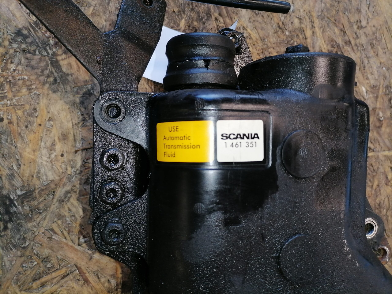 Scania Scania steering oil tank 1461351 - Servoslange for Lastebil: bilde 4 Scania Scania steering oil tank 1461351 - Servoslange for Lastebil: bilde 4