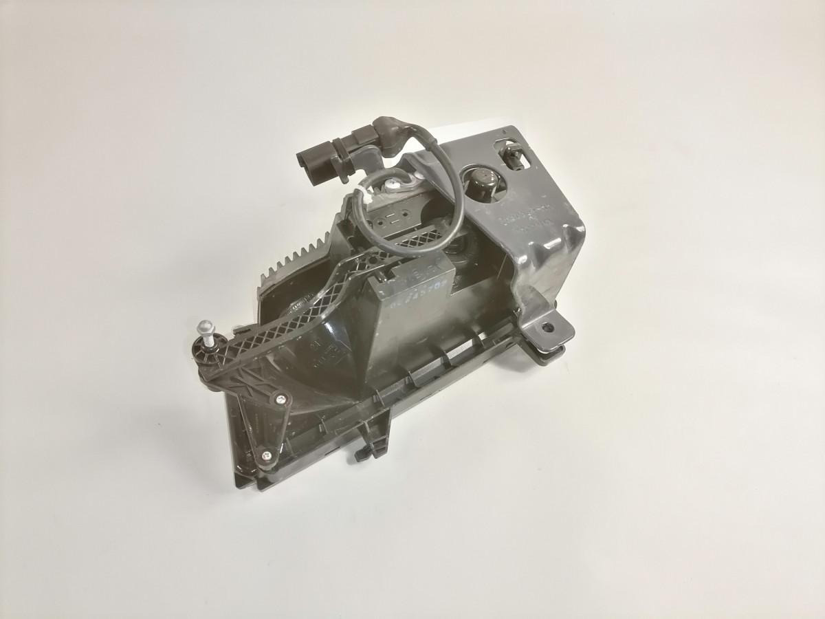 Scania Udutuli, parem 2760425 - Lys/ Belysning for Lastebil: bilde 4 Scania Udutuli, parem 2760425 - Lys/ Belysning for Lastebil: bilde 4