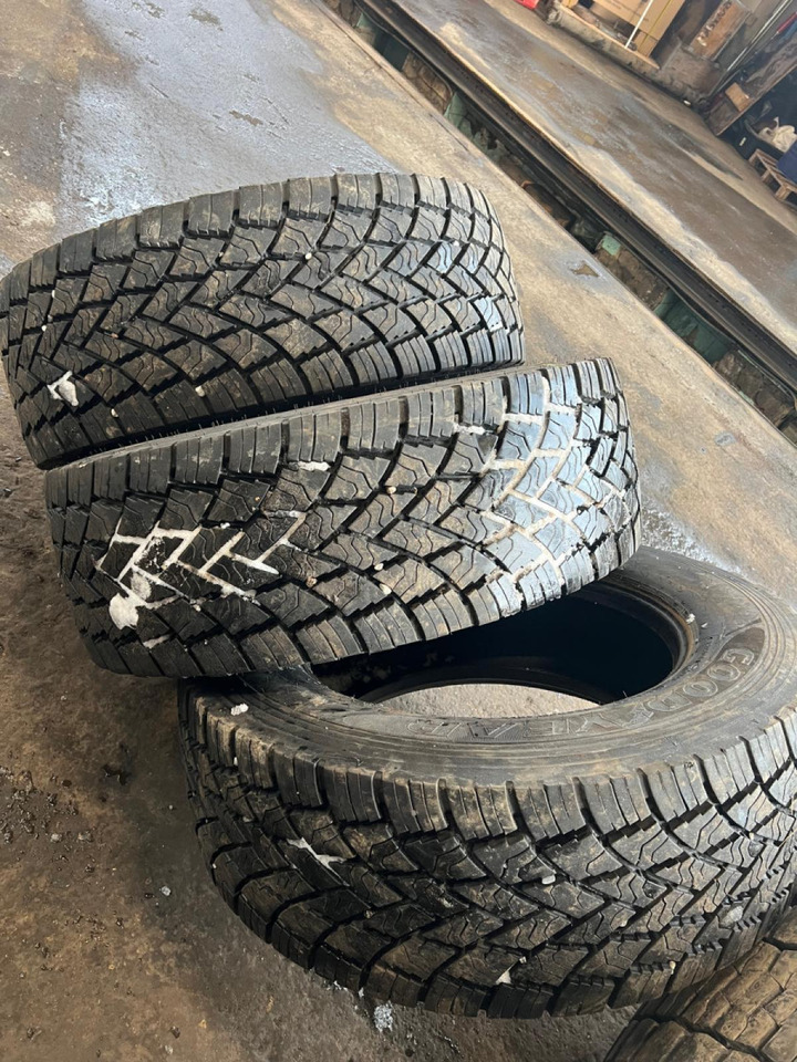 Universaalne Goodyear 315/60R22.5 31560R225 - Dekk og felger for Lastebil: bilde 2 Universaalne Goodyear 315/60R22.5 31560R225 - Dekk og felger for Lastebil: bilde 2