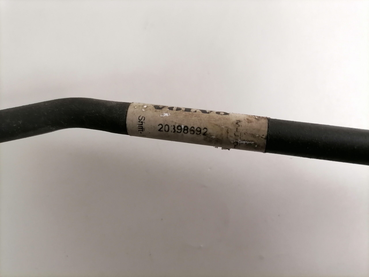 Volvo A/C pipe 20398692 - Varme/ Ventilasjon for Lastebil: bilde 5 Volvo A/C pipe 20398692 - Varme/ Ventilasjon for Lastebil: bilde 5