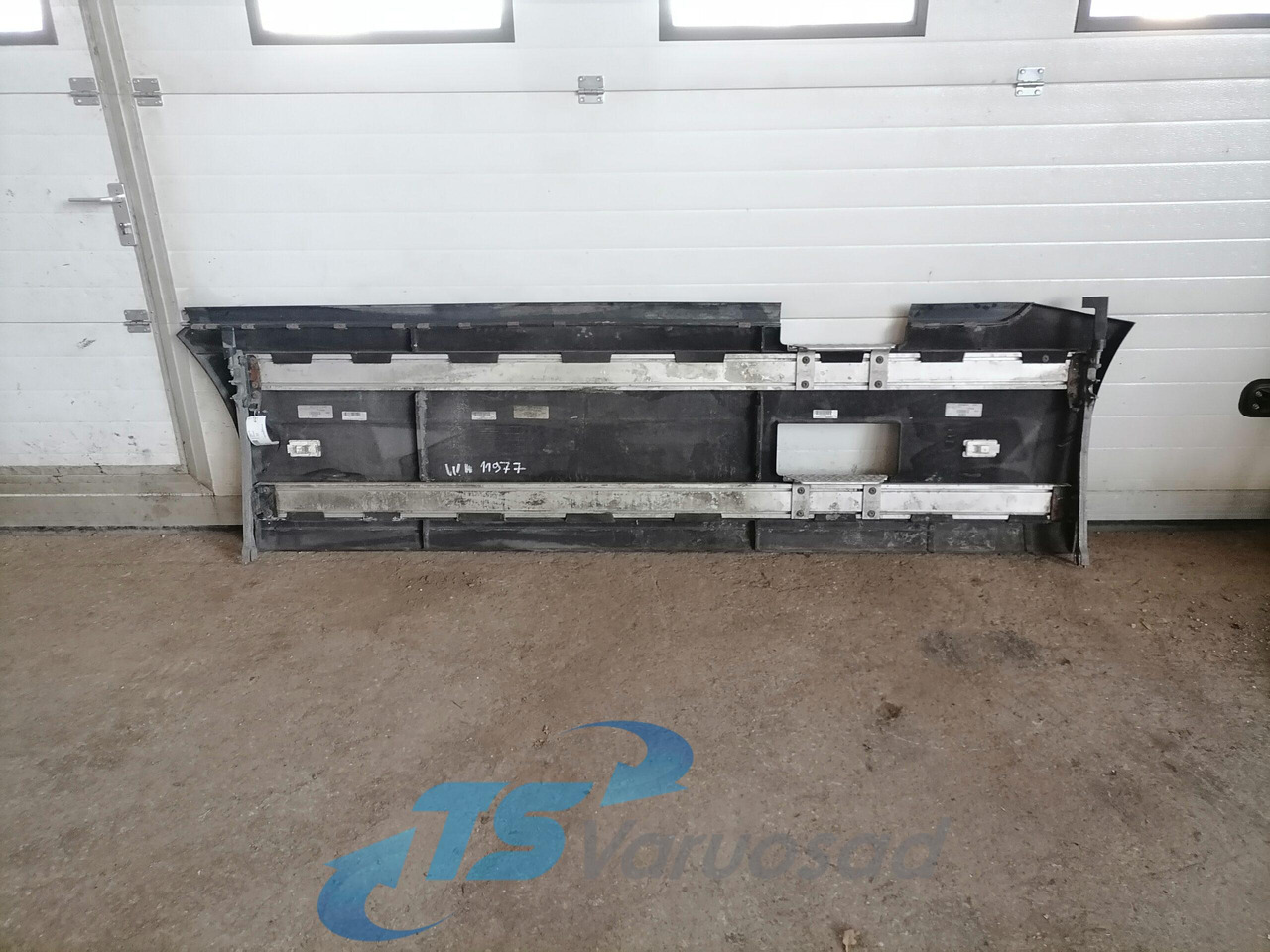 Volvo Air deflector 84046529 - Aerodynamikk/ Spoiler for Lastebil: bilde 2 Volvo Air deflector 84046529 - Aerodynamikk/ Spoiler for Lastebil: bilde 2