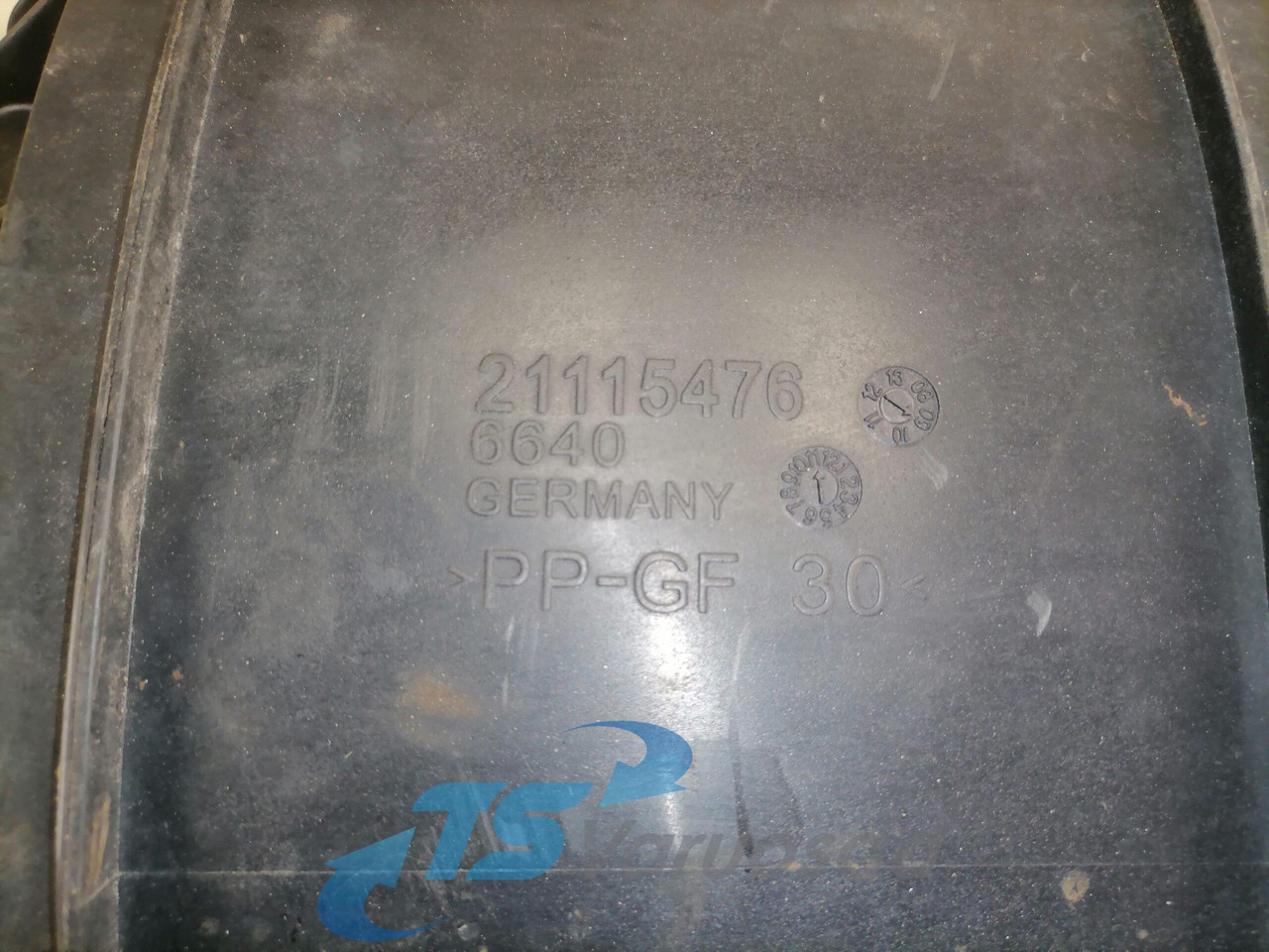 Volvo Air filter housing 21115476 - Luftinntakssystem for Lastebil: bilde 5 Volvo Air filter housing 21115476 - Luftinntakssystem for Lastebil: bilde 5