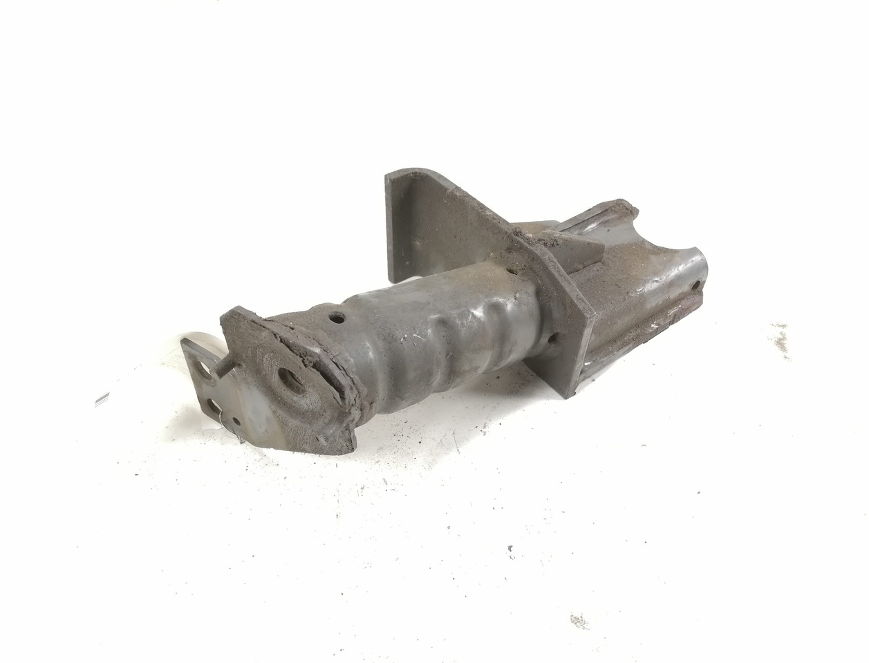 Volvo Bumper bracket 82943981 - Støtfanger for Lastebil: bilde 1 Volvo Bumper bracket 82943981 - Støtfanger for Lastebil: bilde 1