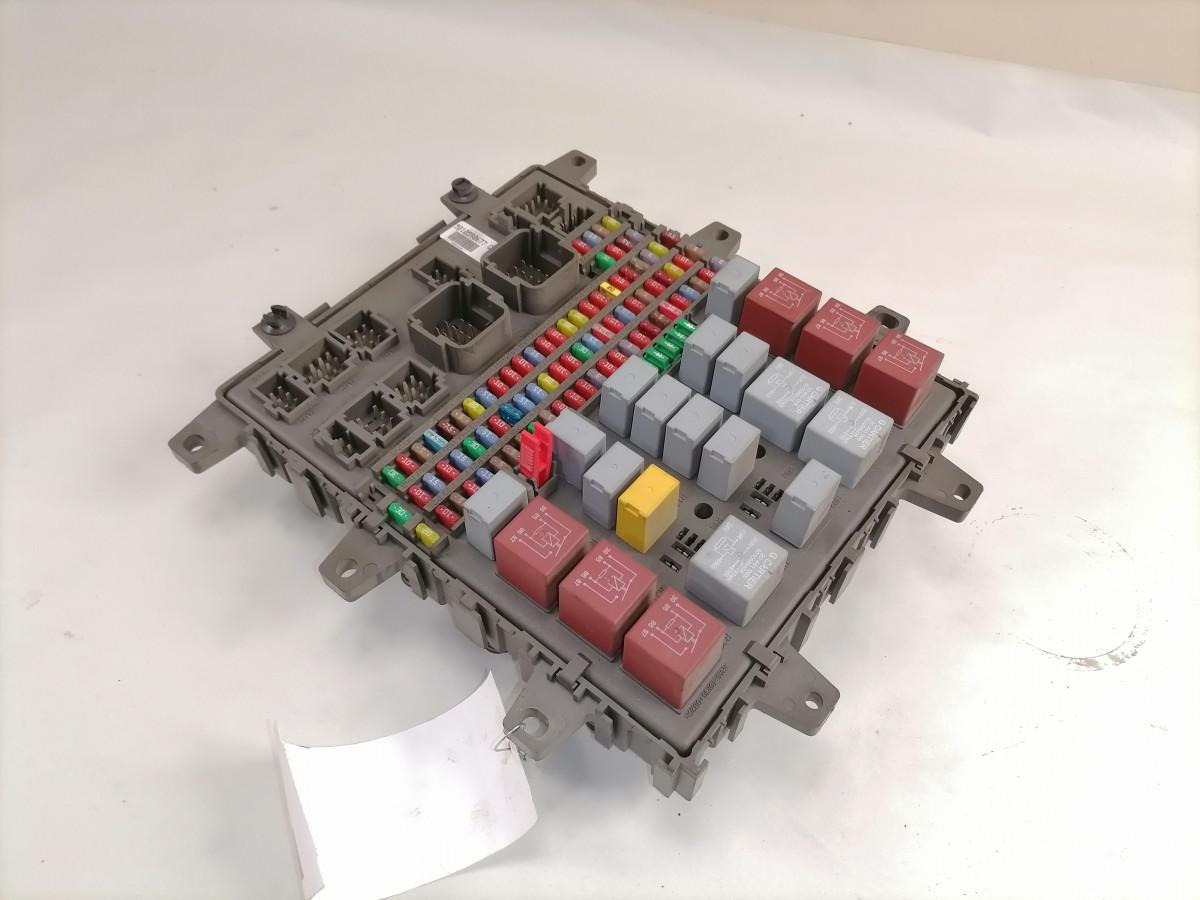 Volvo Central electric unit 5010590677 - Sikring for Lastebil: bilde 2 Volvo Central electric unit 5010590677 - Sikring for Lastebil: bilde 2
