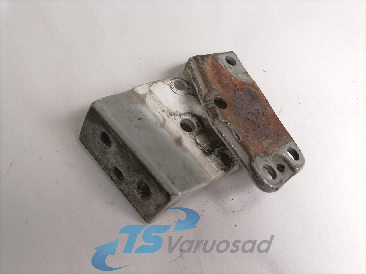 Volvo Door hinge 20372038 - Dør og deler for Lastebil: bilde 4 Volvo Door hinge 20372038 - Dør og deler for Lastebil: bilde 4