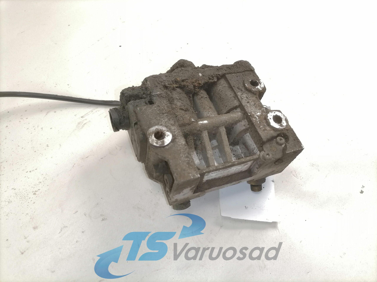 Volvo Engine control switch 2041199 - Eksosanlegg for Lastebil: bilde 1 Volvo Engine control switch 2041199 - Eksosanlegg for Lastebil: bilde 1