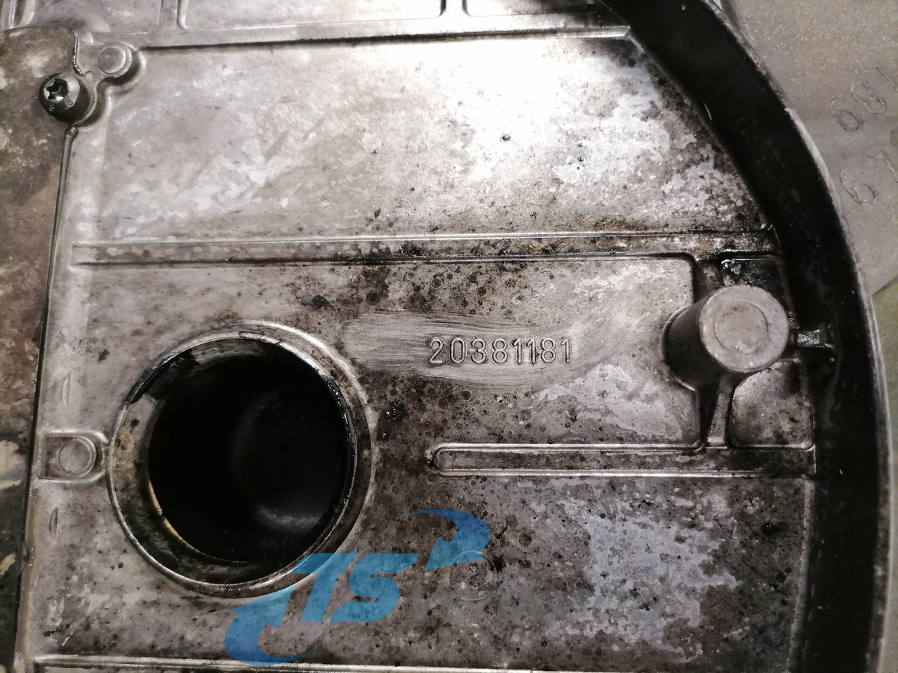 Volvo Engine front cover 3169648 - Motor og deler for Lastebil: bilde 2 Volvo Engine front cover 3169648 - Motor og deler for Lastebil: bilde 2