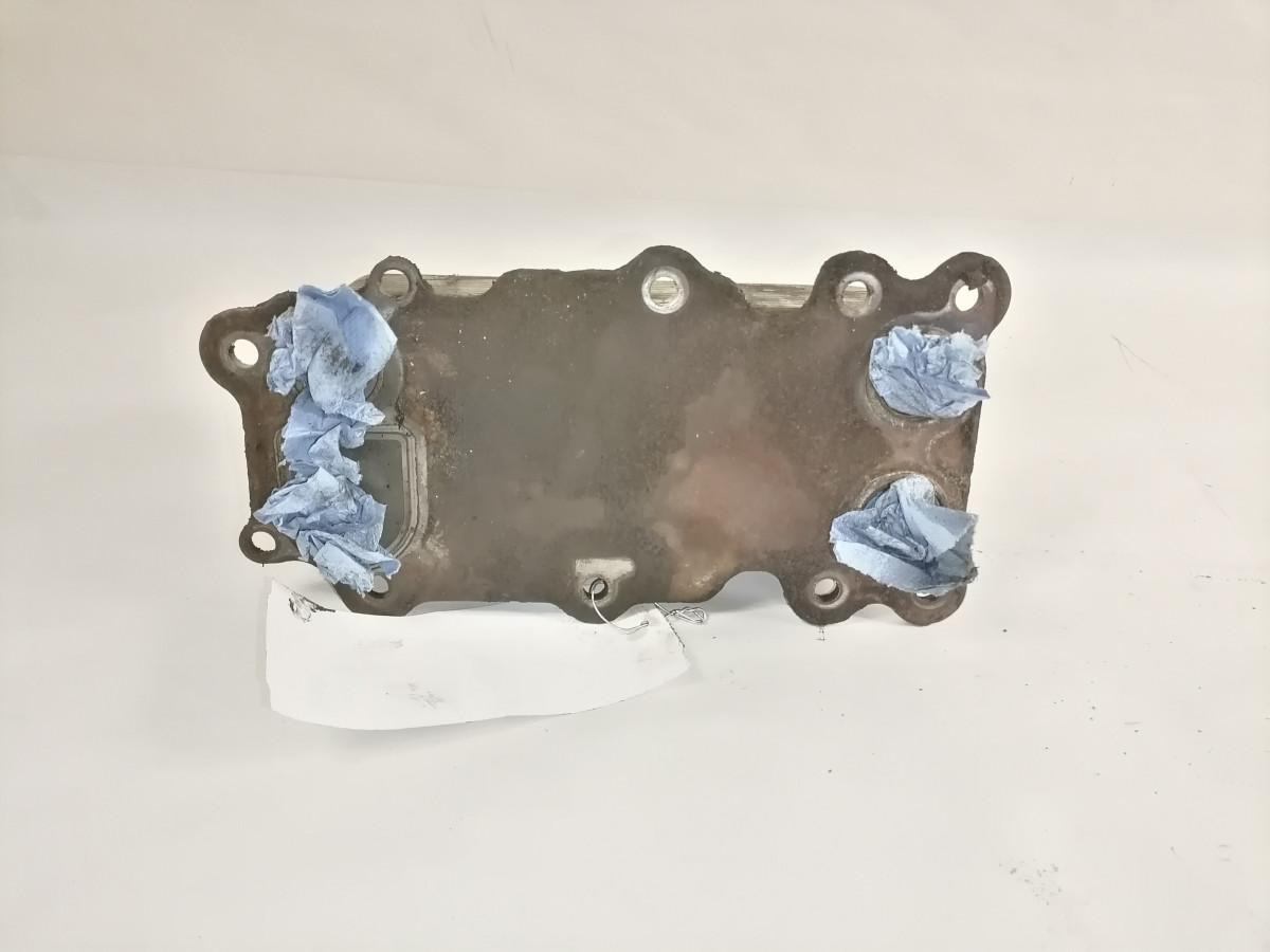 Volvo Engine oil cooler 21797961 - Motor og deler for Lastebil: bilde 4 Volvo Engine oil cooler 21797961 - Motor og deler for Lastebil: bilde 4