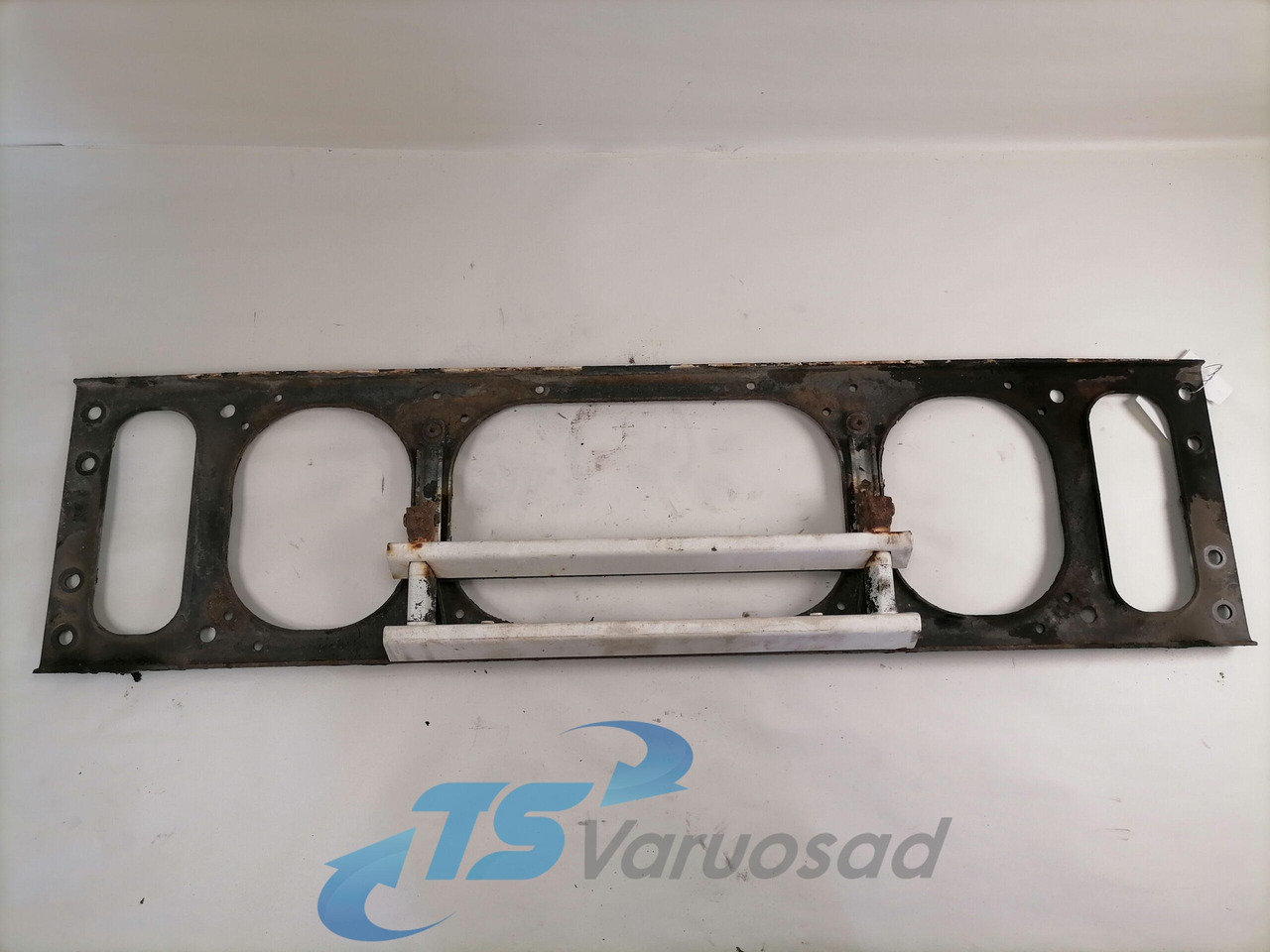 Volvo Iluvõre raam 1629421 - Grill for Lastebil: bilde 2 Volvo Iluvõre raam 1629421 - Grill for Lastebil: bilde 2