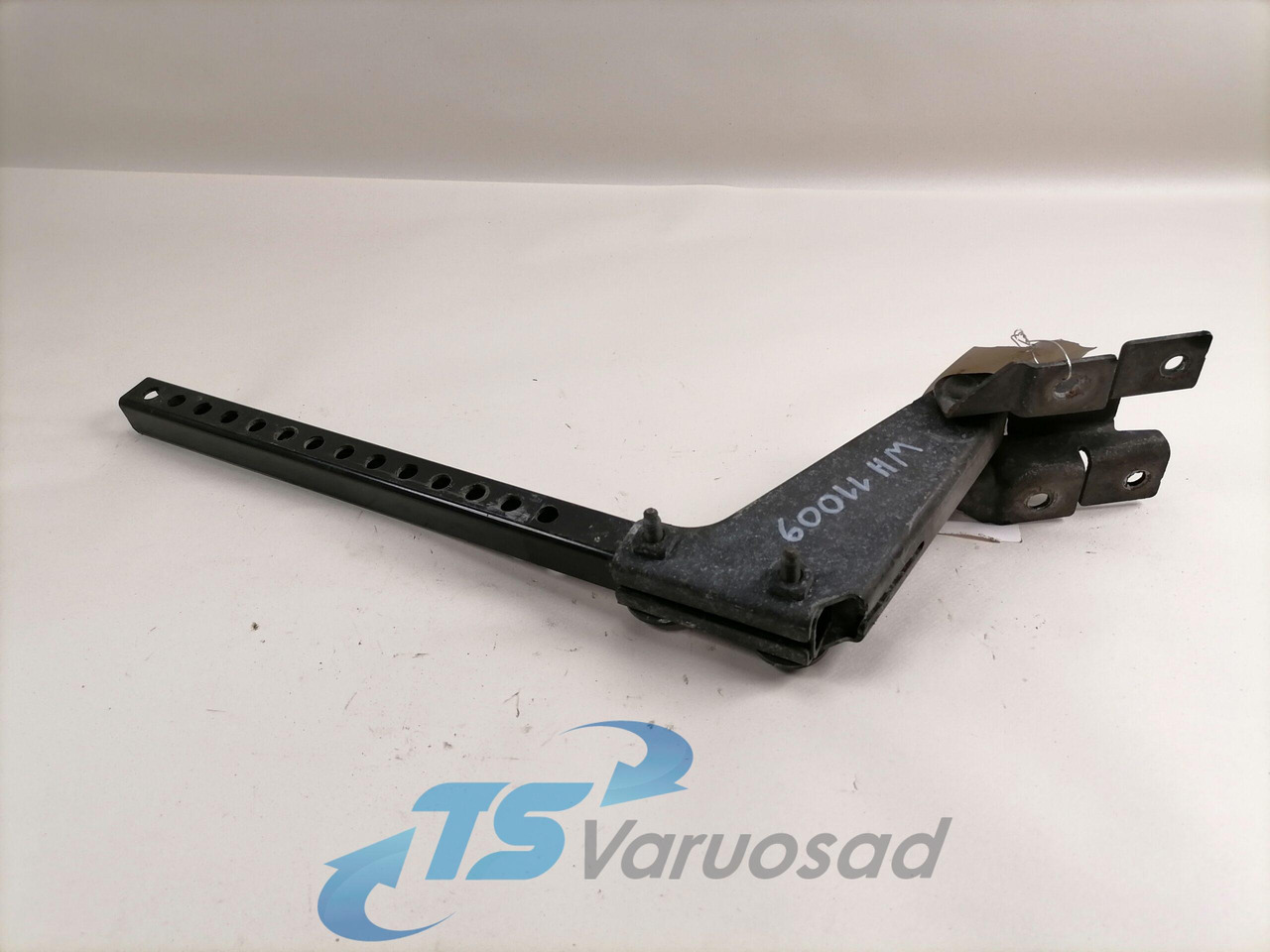 Volvo Kabiini tuulesuunaja kandur 82210159 - Aerodynamikk/ Spoiler for Lastebil: bilde 2 Volvo Kabiini tuulesuunaja kandur 82210159 - Aerodynamikk/ Spoiler for Lastebil: bilde 2