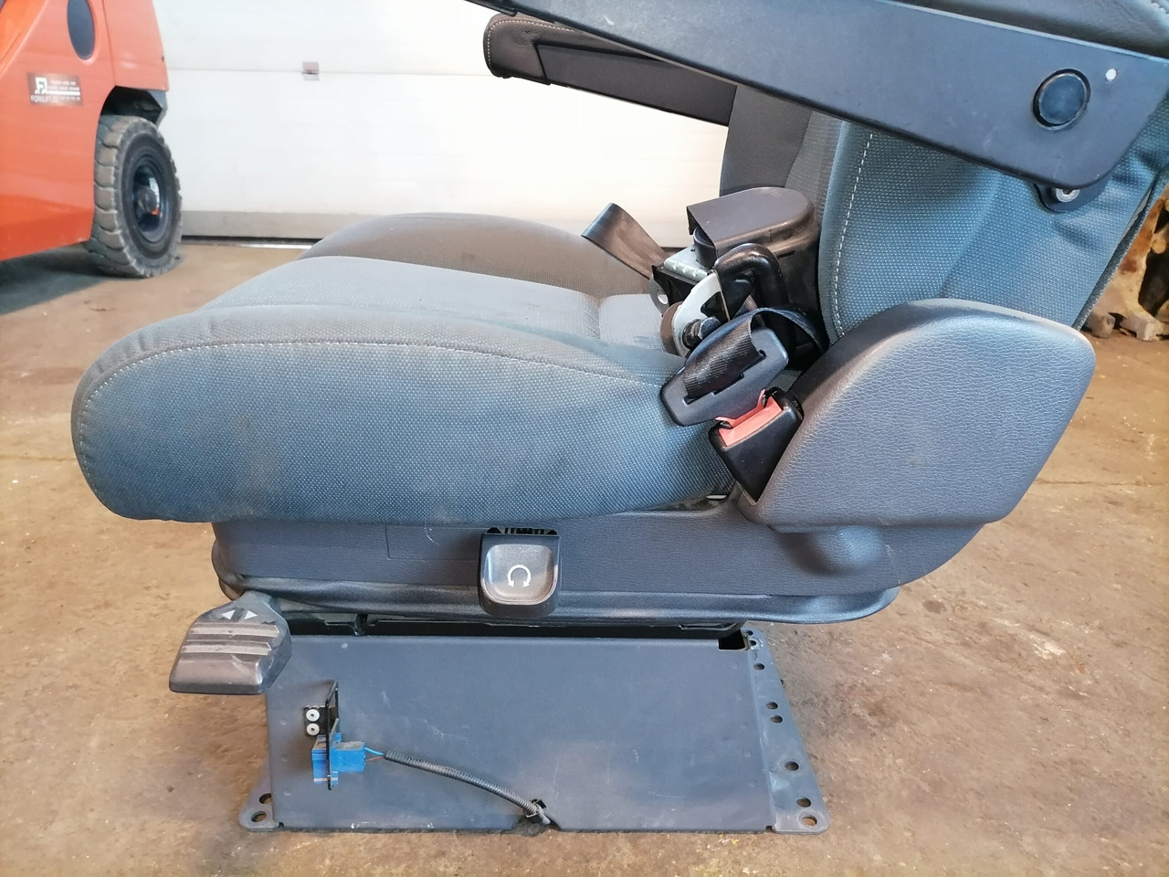 Volvo Passenger seat 21065292 - Sete for Lastebil: bilde 5 Volvo Passenger seat 21065292 - Sete for Lastebil: bilde 5