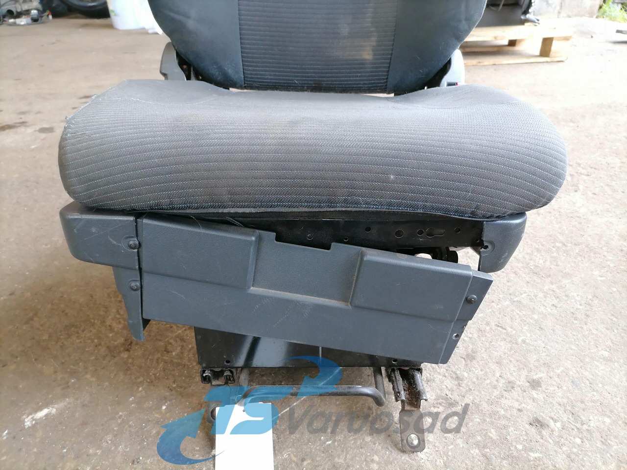 Volvo Passenger seat 7420862569 - Sete for Lastebil: bilde 4 Volvo Passenger seat 7420862569 - Sete for Lastebil: bilde 4