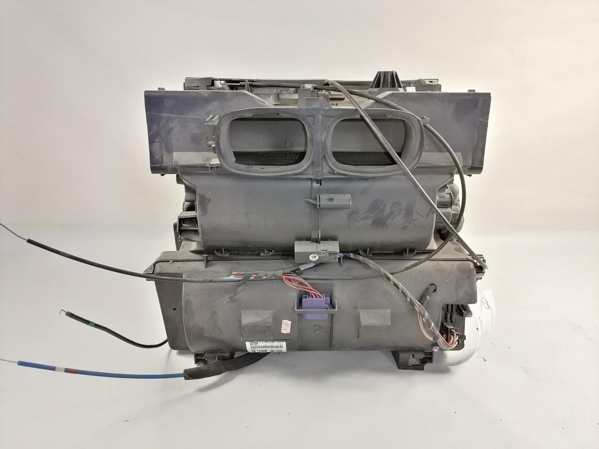 Volvo Salongi radiaatorite korpus, komplektne 7420894090 - Universaldel for Lastebil: bilde 3 Volvo Salongi radiaatorite korpus, komplektne 7420894090 - Universaldel for Lastebil: bilde 3