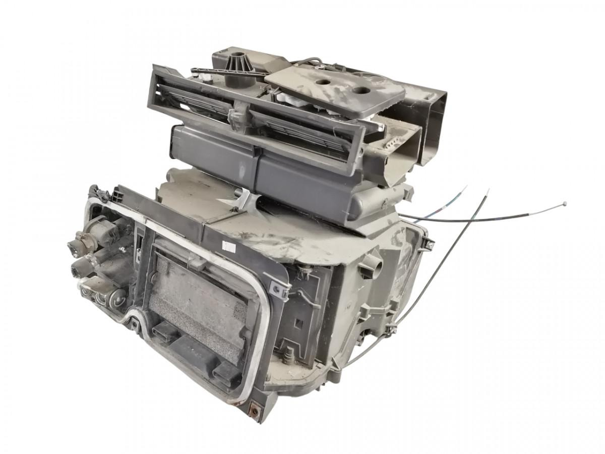 Volvo Salongi radiaatorite korpus, komplektne 7420894090 - Universaldel for Lastebil: bilde 1 Volvo Salongi radiaatorite korpus, komplektne 7420894090 - Universaldel for Lastebil: bilde 1