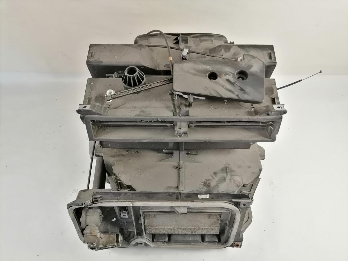 Volvo Salongi radiaatorite korpus, komplektne 7420894090 - Universaldel for Lastebil: bilde 5 Volvo Salongi radiaatorite korpus, komplektne 7420894090 - Universaldel for Lastebil: bilde 5