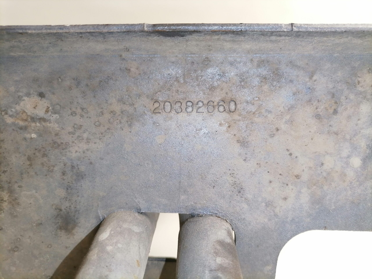 Volvo Salongisoojendus torud 20382660 - Varme/ Ventilasjon for Lastebil: bilde 4 Volvo Salongisoojendus torud 20382660 - Varme/ Ventilasjon for Lastebil: bilde 4