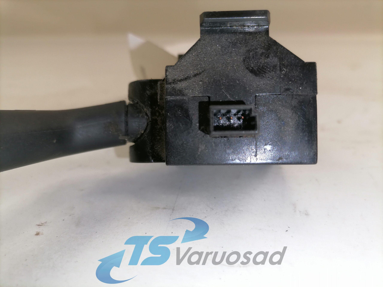 Volvo Switch, exhaust brake 7420864646 - Elektrisk system for Lastebil: bilde 2 Volvo Switch, exhaust brake 7420864646 - Elektrisk system for Lastebil: bilde 2