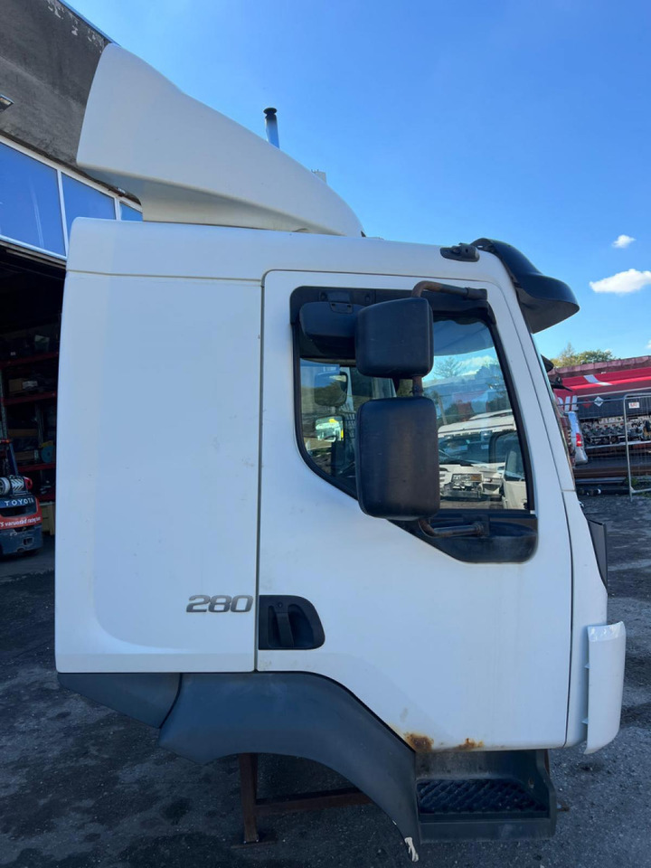 Volvo Volvo kabiin 85145280 - Førerhus og interiør for Lastebil: bilde 3 Volvo Volvo kabiin 85145280 - Førerhus og interiør for Lastebil: bilde 3