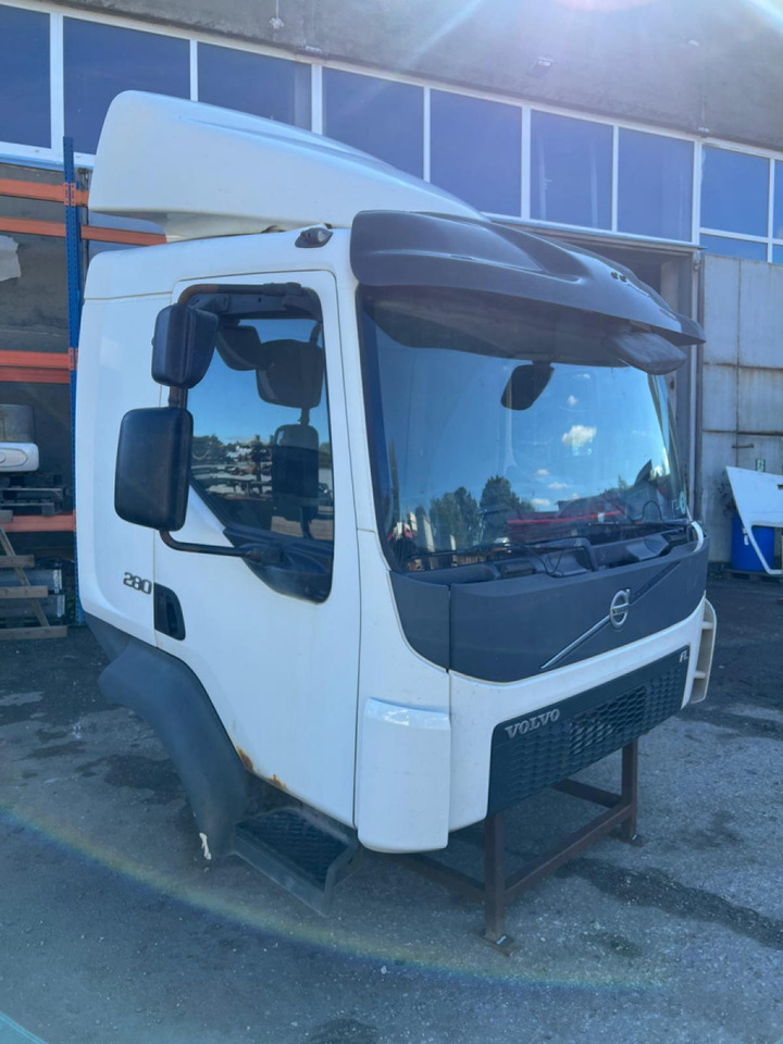Volvo Volvo kabiin 85145280 - Førerhus og interiør for Lastebil: bilde 2 Volvo Volvo kabiin 85145280 - Førerhus og interiør for Lastebil: bilde 2
