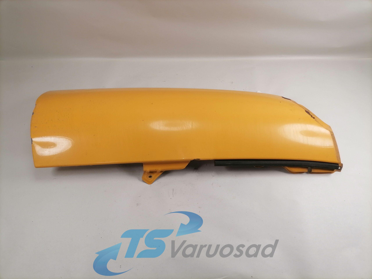 Volvo Volvo kabiini nurgapõsk, vasak 20379175 - Grill for Lastebil: bilde 1 Volvo Volvo kabiini nurgapõsk, vasak 20379175 - Grill for Lastebil: bilde 1