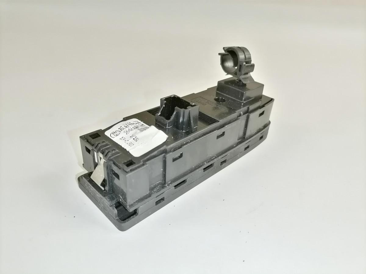 Volvo Volvo lüliti, aknatõstuk 22154240 - Førerhus for Lastebil: bilde 3 Volvo Volvo lüliti, aknatõstuk 22154240 - Førerhus for Lastebil: bilde 3