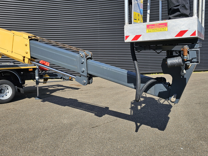 Lastebil Nissan CABSTAR / 19 mtr PLATFORM WORKER: bilde 17