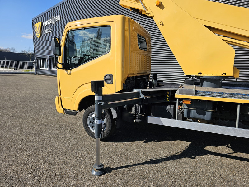 Lastebil Nissan CABSTAR / 19 mtr PLATFORM WORKER: bilde 12