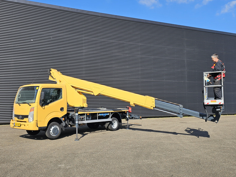 Lastebil Nissan CABSTAR / 19 mtr PLATFORM WORKER: bilde 10