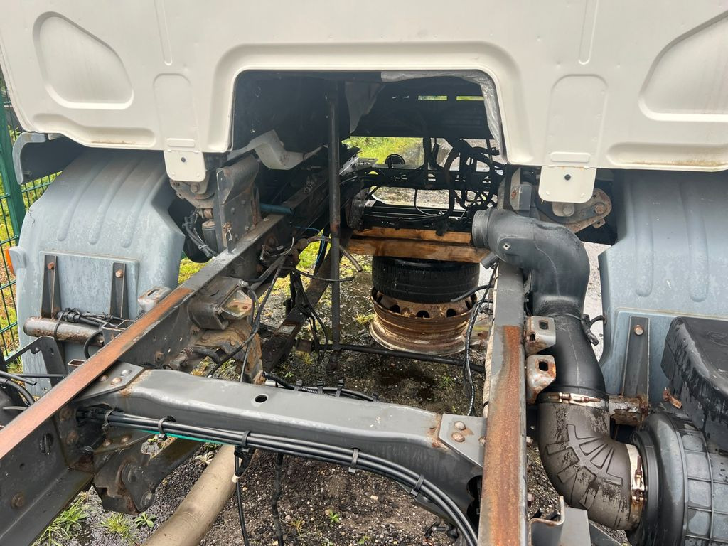 DAF LF 45.220 12 to. for PARTS no engine no gearbox! DAF LF 45.220 12 to. for PARTS no engine no gearbox! - Kapellbil: bilde 3 DAF LF 45.220 12 to. for PARTS no engine no gearbox! DAF LF 45.220 12 to. for PARTS no engine no gearbox! - Kapellbil: bilde 3