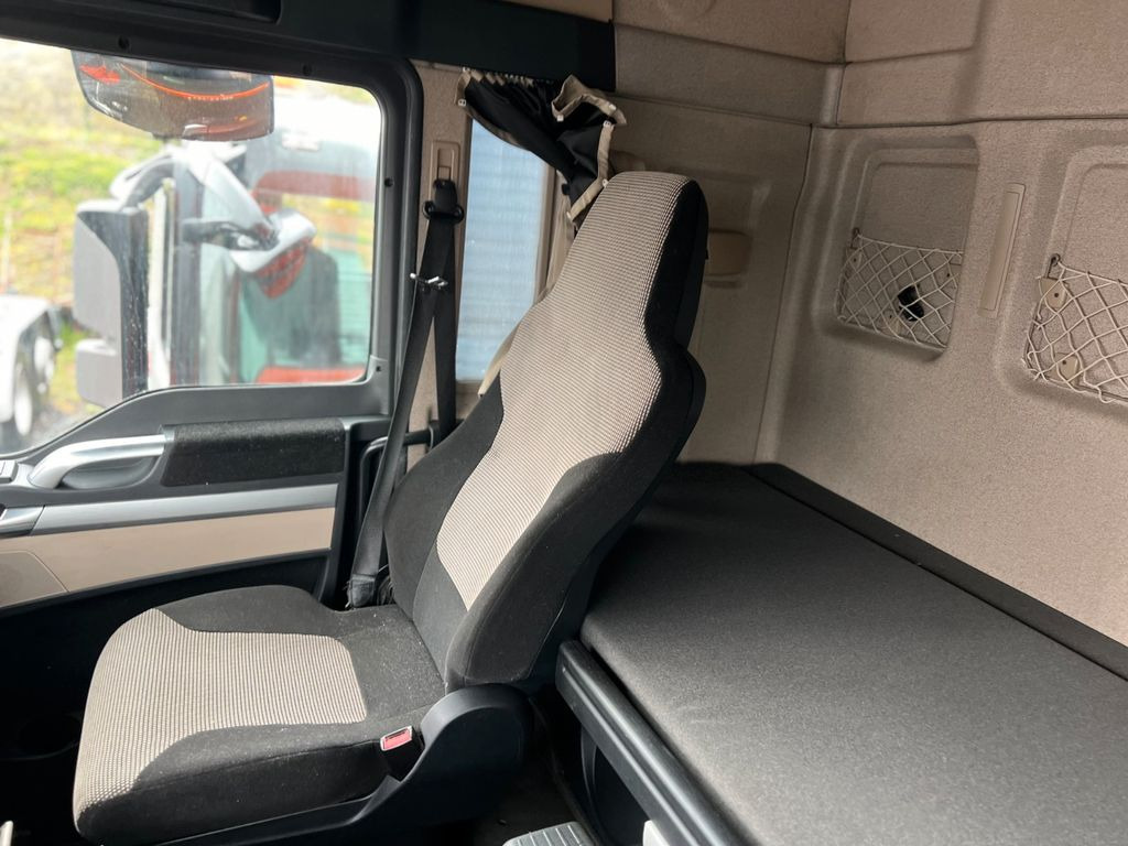 MAN 26.460 6X2 Retarder Klima Navigation guter Zust. - Krokbil: bilde 5 MAN 26.460 6X2 Retarder Klima Navigation guter Zust. - Krokbil: bilde 5