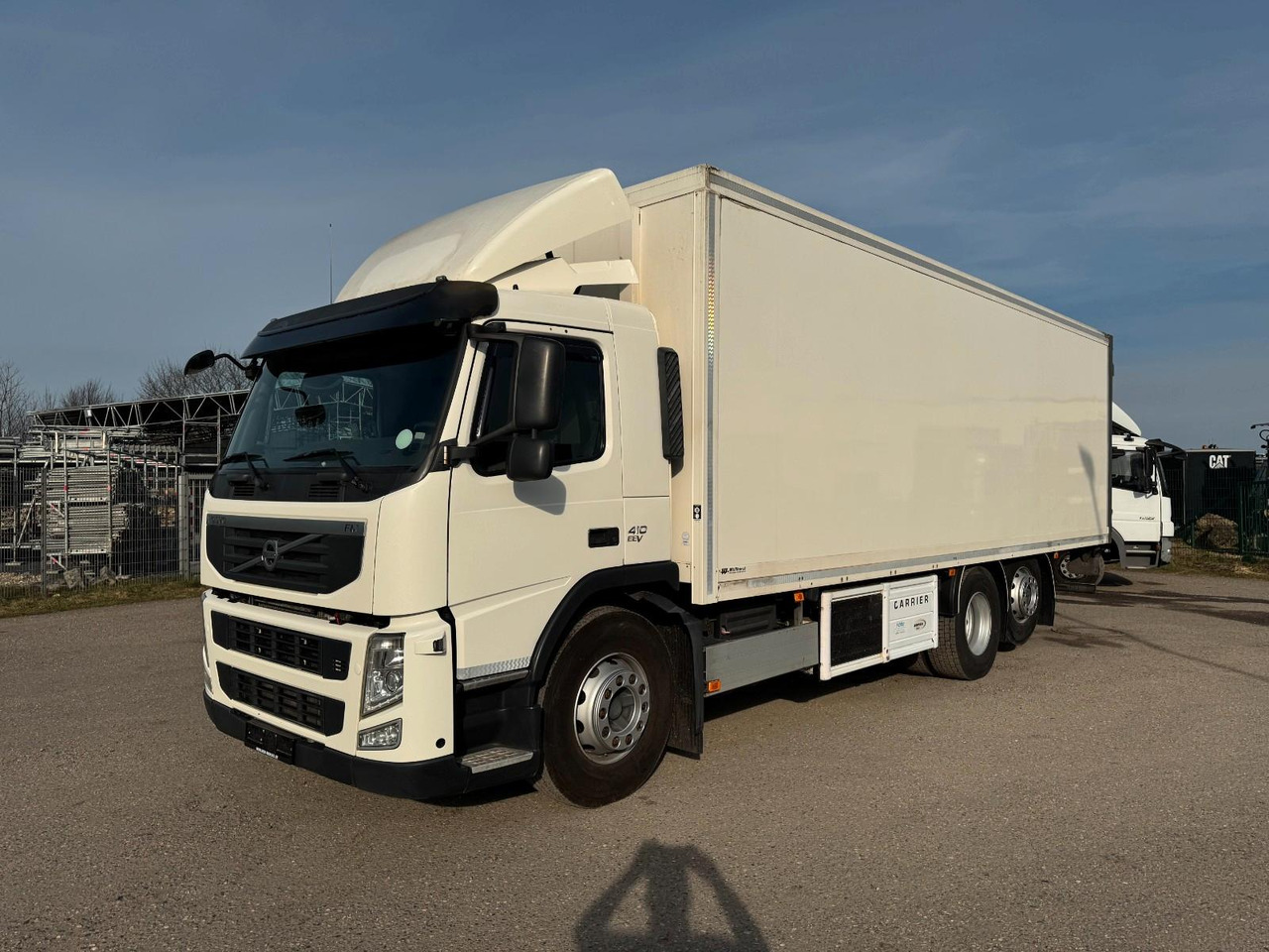 Volvo FM 410 6X2 Kühlkoffer mit Carrier Diesel & Strom Volvo FM 410 6X2 Kühlkoffer mit Carrier Diesel & Strom - Lastebil med kjøl: bilde 1 Volvo FM 410 6X2 Kühlkoffer mit Carrier Diesel & Strom Volvo FM 410 6X2 Kühlkoffer mit Carrier Diesel & Strom - Lastebil med kjøl: bilde 1