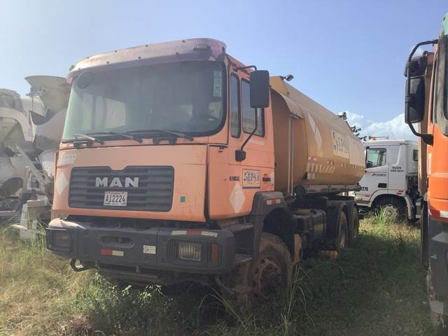 MAN 33.414-V20 - Tankbil: bilde 1 MAN 33.414-V20 - Tankbil: bilde 1