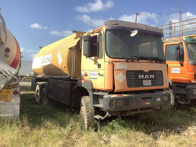 MAN 33.414-V20 - Tankbil: bilde 4 MAN 33.414-V20 - Tankbil: bilde 4
