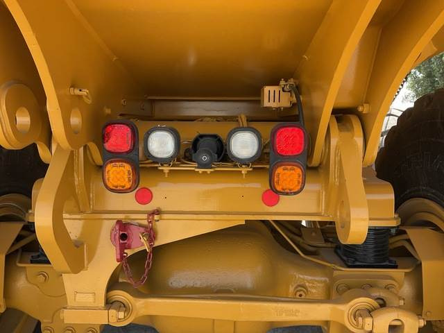 Rammestyrt dumper CAT 745: bilde 18