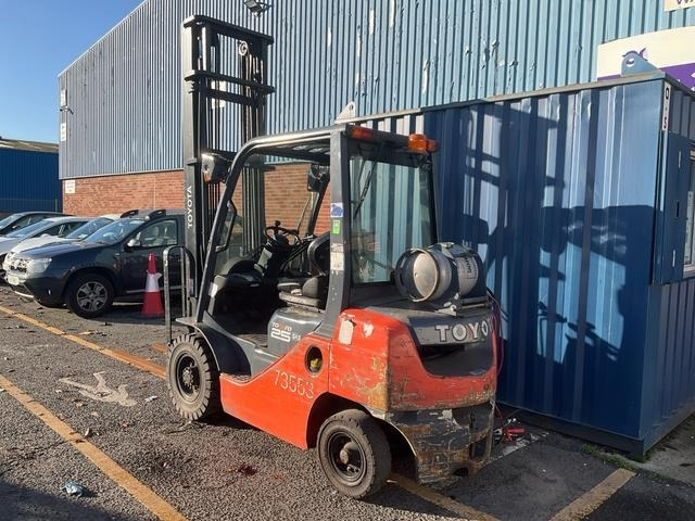 Toyota 02-8FGF25 - Gaffeltruck: bilde 2 Toyota 02-8FGF25 - Gaffeltruck: bilde 2
