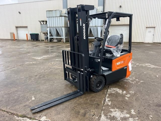 Doosan B15T-7 PLUS - El-truck: bilde 1 Doosan B15T-7 PLUS - El-truck: bilde 1