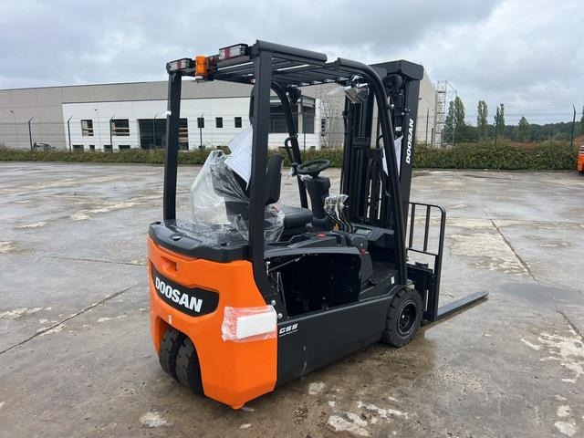 Doosan B20T-7 PLUS - El-truck: bilde 3 Doosan B20T-7 PLUS - El-truck: bilde 3