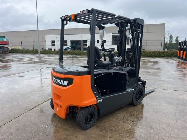 Doosan B35X-7 PLUS - El-truck: bilde 3 Doosan B35X-7 PLUS - El-truck: bilde 3