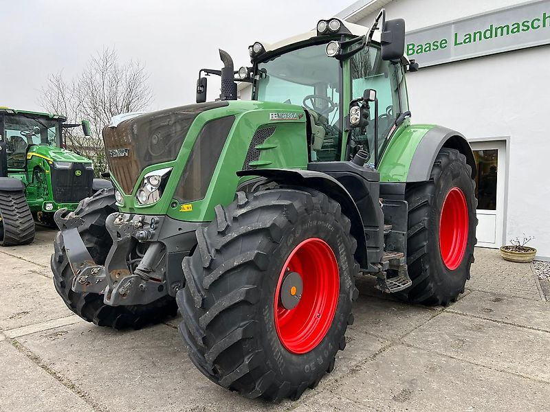 Fendt 824 Vario Profi Plus - Traktor: bilde 2 Fendt 824 Vario Profi Plus - Traktor: bilde 2
