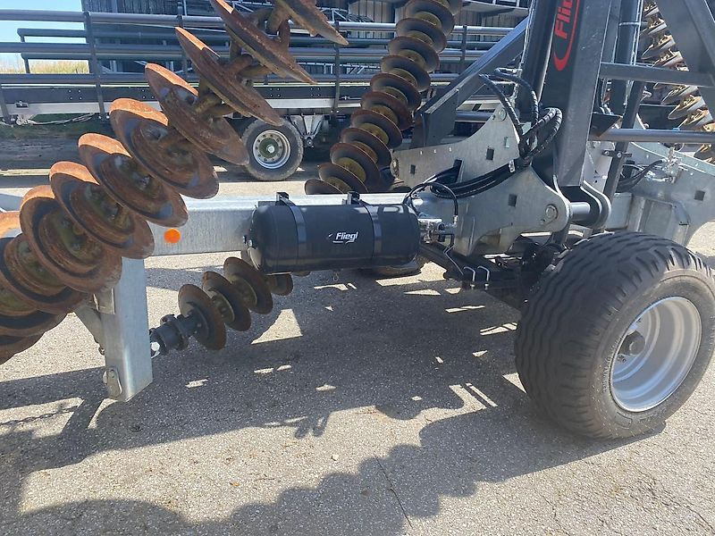 Fliegl KSE 680 Kettenscheibenegge - Skålharv: bilde 4 Fliegl KSE 680 Kettenscheibenegge - Skålharv: bilde 4