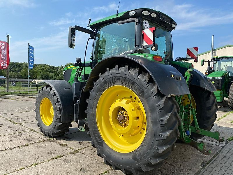 John Deere 6215R AutoPowr 50km/h - Traktor: bilde 5 John Deere 6215R AutoPowr 50km/h - Traktor: bilde 5