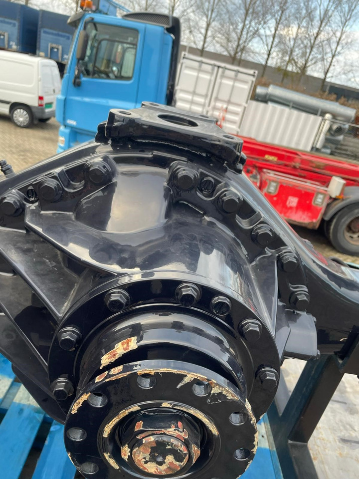 DAF vooras + achteras aandrijfas voor DAF 85/95 vrachtwagen - Aksel og deler for Lastebil: bilde 5 DAF vooras + achteras aandrijfas voor DAF 85/95 vrachtwagen - Aksel og deler for Lastebil: bilde 5