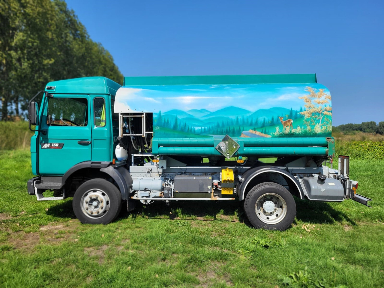 Renault Midliner 150 - Tankbil: bilde 2 Renault Midliner 150 - Tankbil: bilde 2