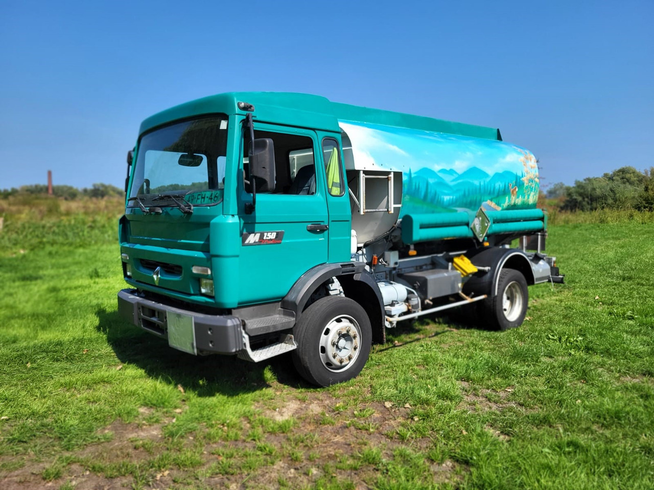Renault Midliner 150 - Tankbil: bilde 1 Renault Midliner 150 - Tankbil: bilde 1