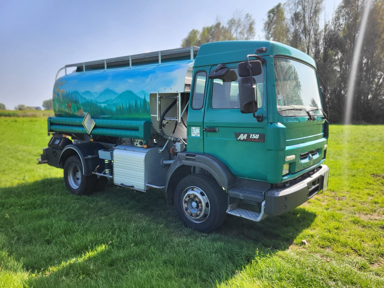 Renault Midliner 150 - Tankbil: bilde 3 Renault Midliner 150 - Tankbil: bilde 3