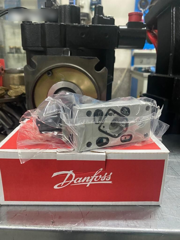 Danfoss MOOG Valfi Sauer-Danfoss MCV116G4201 for BOMAG construction roller - Hydraulikk for Vals: bilde 3 Danfoss MOOG Valfi Sauer-Danfoss MCV116G4201 for BOMAG construction roller - Hydraulikk for Vals: bilde 3