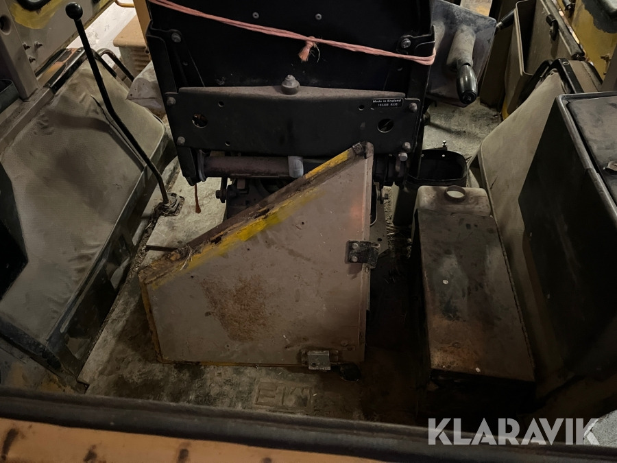 Førerhus Massey Ferguson 50 - Traktorgraver: bilde 5 Førerhus Massey Ferguson 50 - Traktorgraver: bilde 5