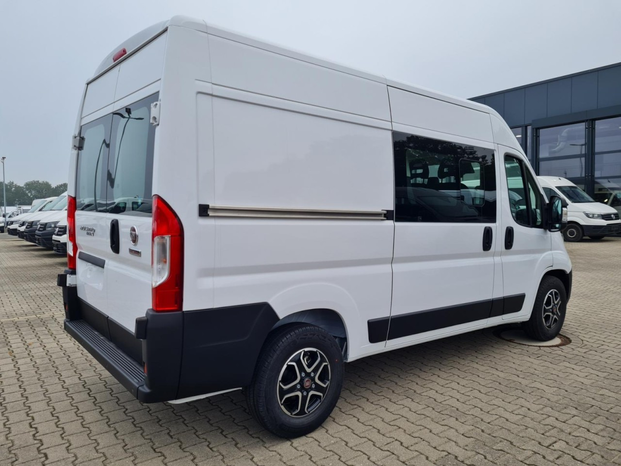 Fiat Ducato 35 Kasten Doka 7-Sitze 2x Schiebetür Maxi L2H2 - Kassebil, Varebil med dobbelt førerhus: bilde 5 Fiat Ducato 35 Kasten Doka 7-Sitze 2x Schiebetür Maxi L2H2 - Kassebil, Varebil med dobbelt førerhus: bilde 5