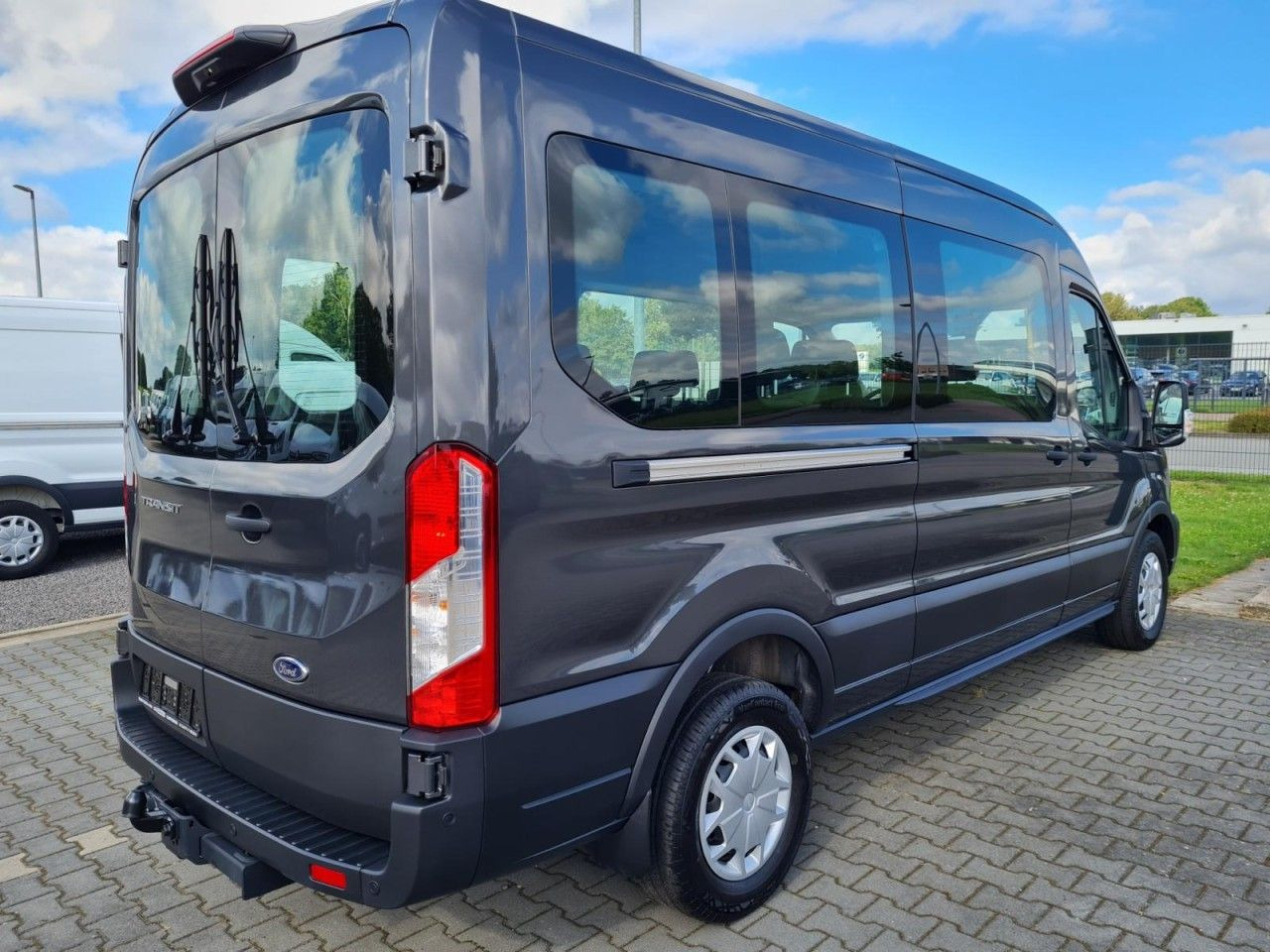 Ford Transit 350 Kombi L3 Trend 8 Sitze KAMERA AHK - Persontransport: bilde 3 Ford Transit 350 Kombi L3 Trend 8 Sitze KAMERA AHK - Persontransport: bilde 3
